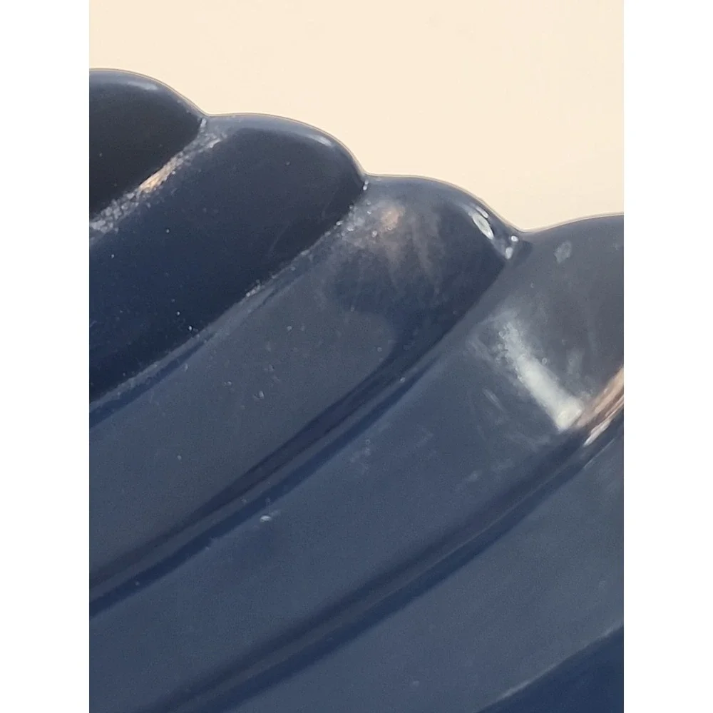 Vintage '94 Retro Acrylic Cobalt Blue Swan Shaped Soap Dish 5.5